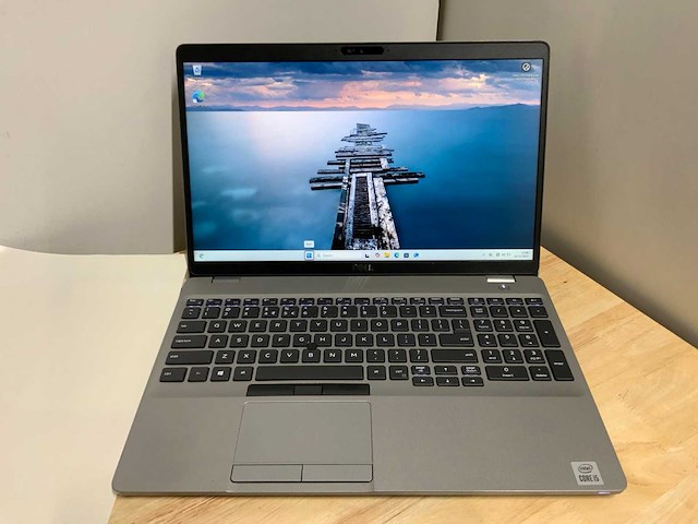 Dell latitude 5510 (i5gen10) laptop - afbeelding 1 van  7