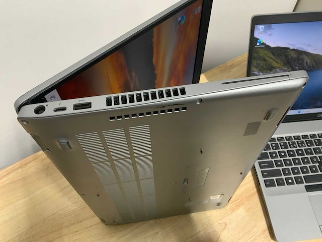 Dell latitude 5510 laptop (2x) - afbeelding 9 van  10