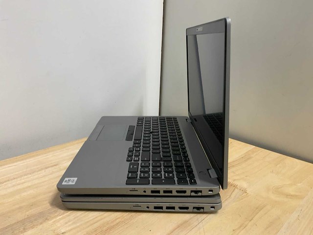 Dell latitude 5510 laptop (2x) - afbeelding 5 van  8