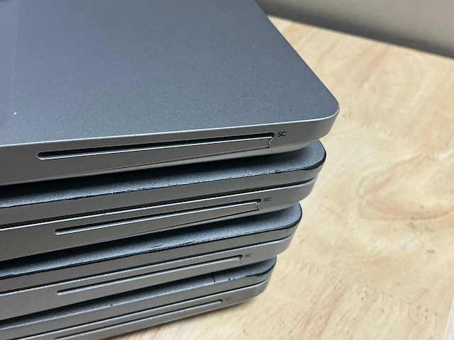 Dell latitude 5510 laptop (4x) - afbeelding 6 van  10