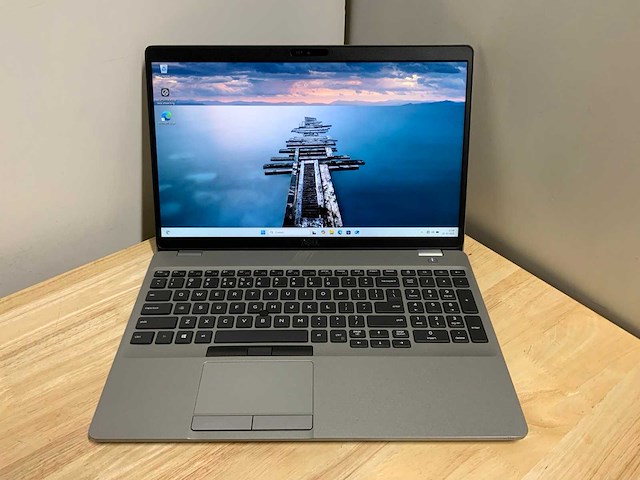 Dell latitude 5510 laptop - afbeelding 1 van  8