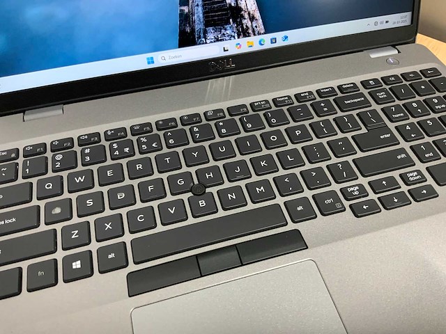 Dell latitude 5510 laptop - afbeelding 2 van  8