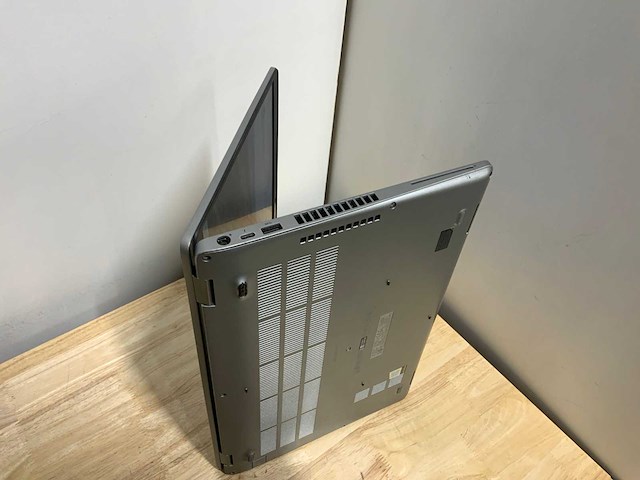 Dell latitude 5510 laptop - afbeelding 8 van  9