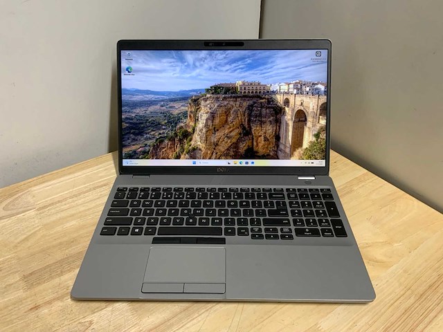 Dell latitude 5510 laptop - afbeelding 1 van  4
