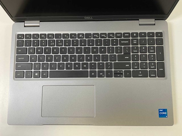 Dell latitude 5520 15.5”, core(tm) i5 11th gen, 16 gb ram, 256 gb nvme laptop - afbeelding 3 van  6