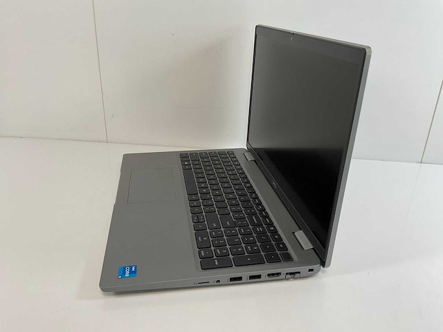 Dell latitude 5520 15.5”, core(tm) i5 11th gen, 8 gb ram, 256 gb nvme laptop - afbeelding 3 van  7