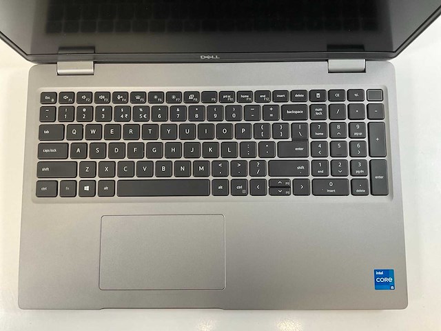 Dell latitude 5520 15.5”, core(tm) i5 11th gen, 8 gb ram, 256 gb nvme laptop - afbeelding 4 van  7