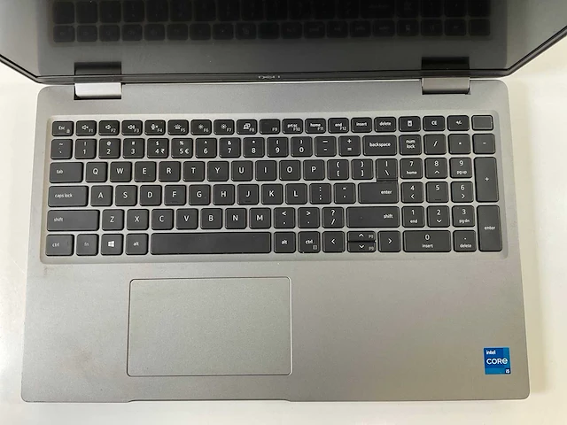 Dell latitude 5520 15.5”, core(tm) i5 11th gen, 8 gb ram, 256 gb nvme laptop - afbeelding 4 van  7