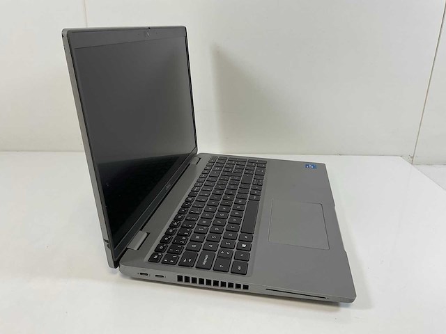 Dell latitude 5520 15,5”, core(tm) i7 11th gen, 16 gb ram, 512 nvme laptop - afbeelding 2 van  7
