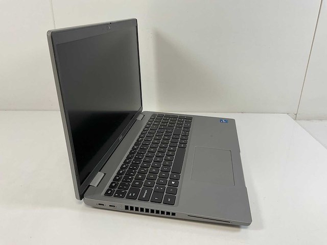 Dell latitude 5520 15,5”, core(tm) i7 11th gen, 16 gb ram, 512 nvme laptop - afbeelding 2 van  7
