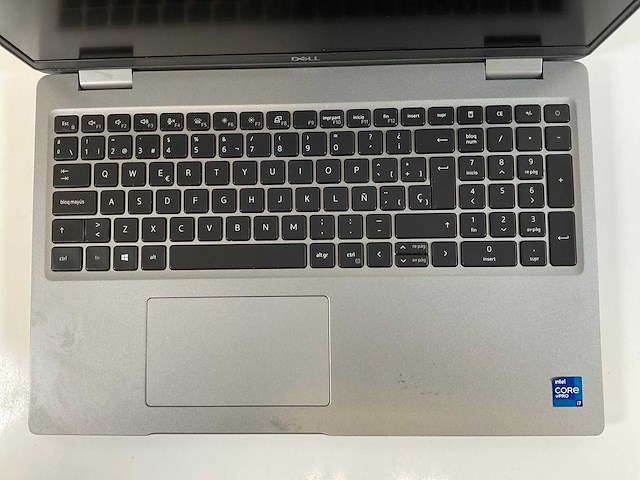Dell latitude 5520 15,5”, core(tm) i7 11th gen, 16 gb ram, 512 nvme laptop - afbeelding 3 van  6