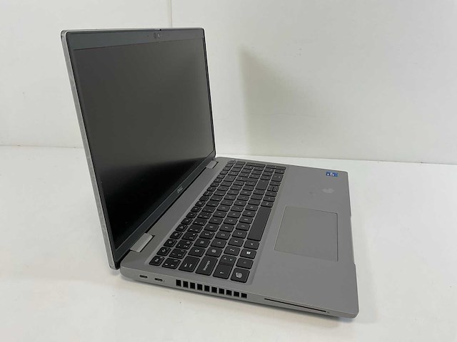 Dell latitude 5520 15,5”, core(tm) i7 11th gen, 32 gb ram, 512 gb nvme laptop - afbeelding 2 van  7