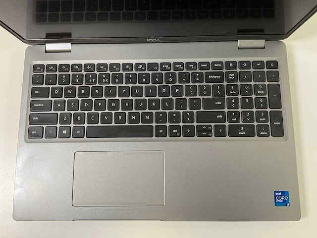 Dell latitude 5520 15.5”, core(tm) i7 11th gen, 32 gb ram, 512 gb nvme laptop - afbeelding 4 van  7