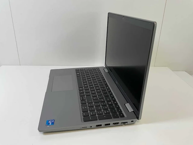 Dell latitude 5520 15.5”, core(tm) i7 11th gen, 8 gb ram, 512 gb nvme laptop - afbeelding 3 van  7