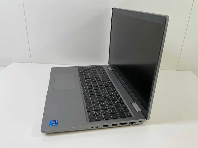 Dell latitude 5520 15.5”, core(tm) i7 11th gen, 8 gb ram, 512 gb nvme laptop - afbeelding 3 van  6