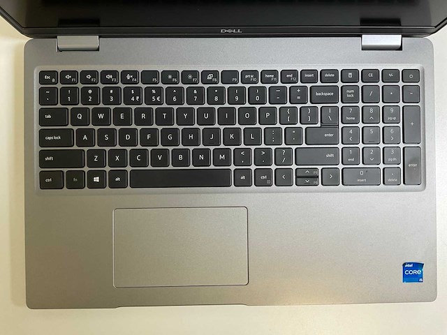 Dell latitude 5520 15.6”, core(tm) i5 11th gen, 16 gb ram, 256 gb nvme laptop - afbeelding 4 van  6