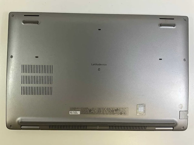 Dell latitude 5520 15.6”, core(tm) i7 11th gen, 16 gb ram, 1 tb nvme laptop - afbeelding 6 van  7