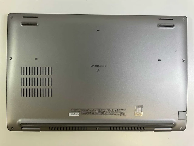 Dell latitude 5520 15.6”, core(tm) i7 11th gen, 16 gb ram, 256 gb nvme laptop - afbeelding 6 van  7