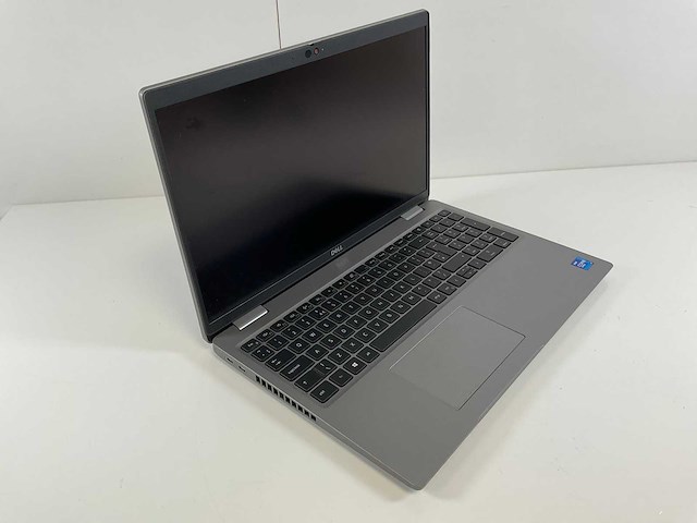 Dell latitude 5520 15,6”, core(tm) i7 11th gen, 16 gb ram, 512 gb nvme laptop - afbeelding 2 van  7