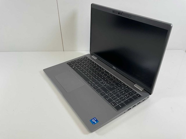Dell latitude 5520 15,6”, core(tm) i7 11th gen, 16 gb ram, 512 gb nvme laptop - afbeelding 3 van  7