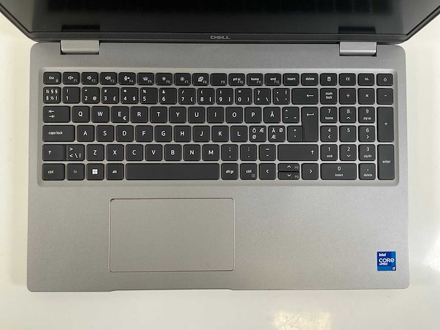 Dell latitude 5520 15,6”, core(tm) i7 11th gen, 16 gb ram, 512 gb nvme laptop - afbeelding 4 van  7