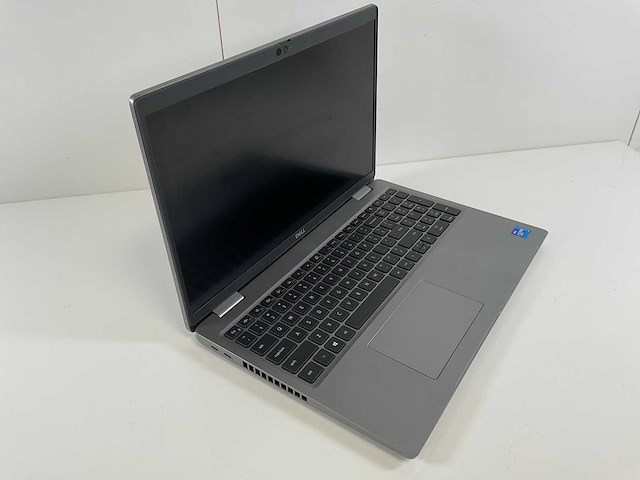Dell latitude 5520 15,6”, core(tm) i7 11th gen, 16 gb ram, 512 gb nvme laptop - afbeelding 2 van  7