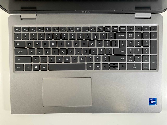 Dell latitude 5520 15,6”, core(tm) i7 11th gen, 16 gb ram, 512 gb nvme laptop - afbeelding 4 van  7