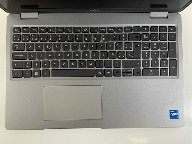 Dell latitude 5520 15,6”, core(tm) i7 11th gen, 16 gb ram, 512 gb nvme laptop - afbeelding 4 van  7