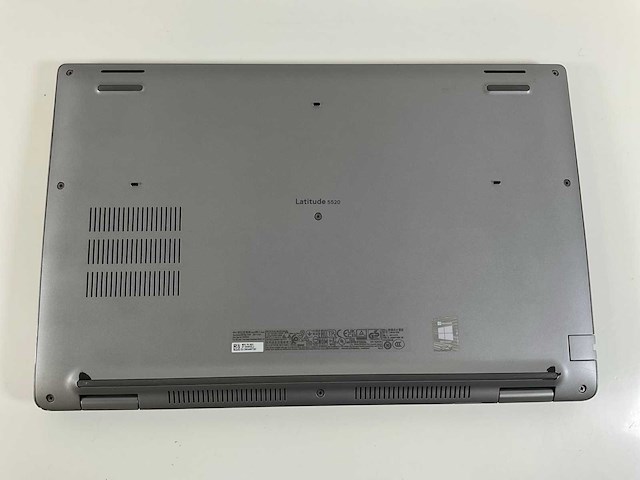 Dell latitude 5520 15,6”, core(tm) i7 11th gen, 16 gb ram, 512 gb nvme laptop - afbeelding 6 van  7