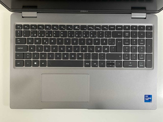 Dell latitude 5520 15,6”, core(tm) i7 11th gen, 16 gb ram, 512 gb nvme laptop - afbeelding 4 van  7