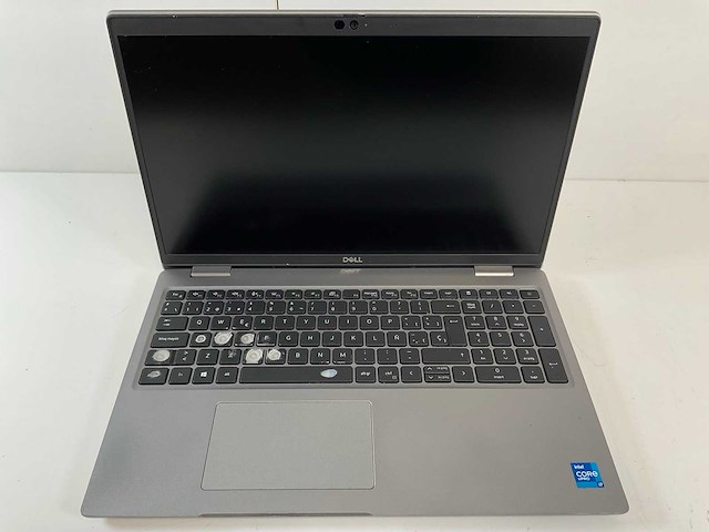 Dell latitude 5520 15.6”, core(tm) i7 11th gen, 16 gb ram, 512 gb nvme laptop - afbeelding 1 van  7