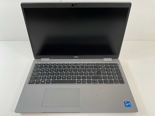 Dell latitude 5520 15.6”, core(tm) i7 11th gen, 16 gb ram, 512 gb nvme laptop - afbeelding 1 van  7