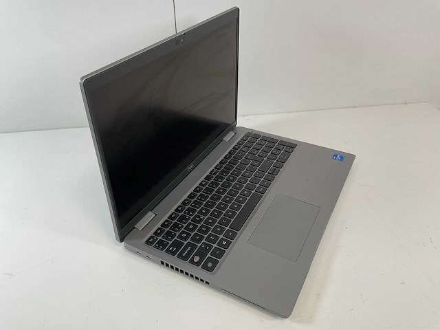 Dell latitude 5520 15.6”, core(tm) i7 11th gen, 16 gb ram, 512 gb nvme laptop - afbeelding 1 van  6