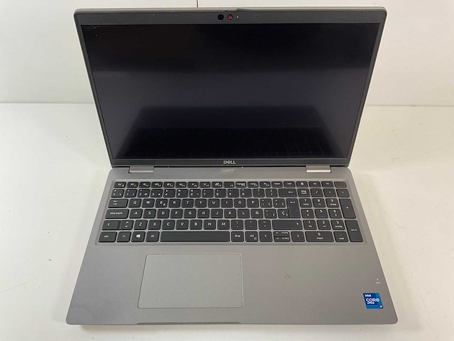 Dell latitude 5520 15.6”, core(tm) i7 11th gen, 16 gb ram, 512 gb nvme laptop - afbeelding 1 van  3