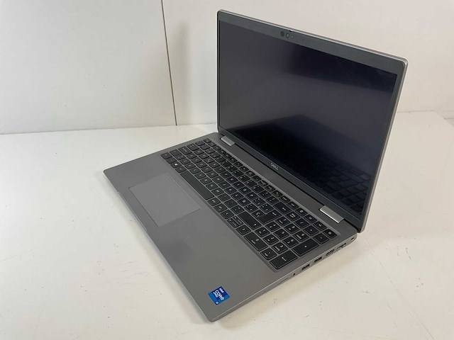 Dell latitude 5520 15.6”, core(tm) i7 11th gen, 16 gb ram, 512 gb nvme laptop - afbeelding 2 van  5