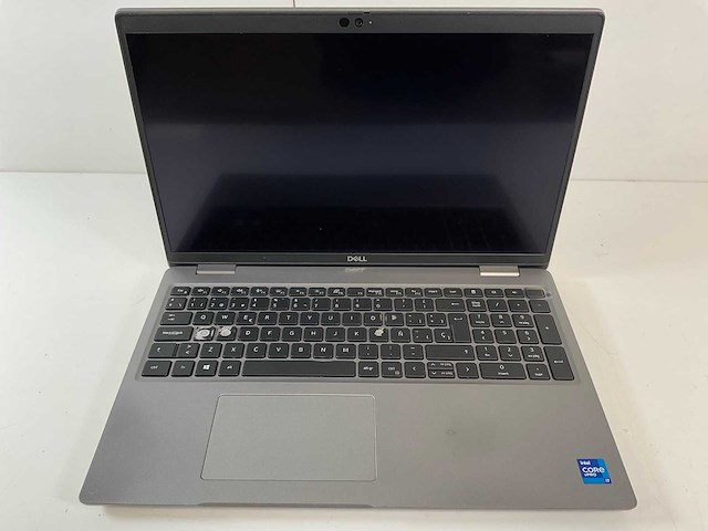 Dell latitude 5520 15.6”, core(tm) i7 11th gen, 16 gb ram, 512 gb nvme laptop - afbeelding 1 van  7