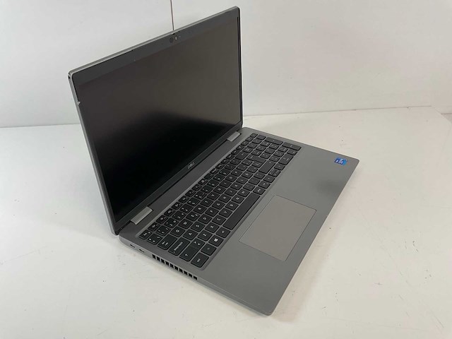 Dell latitude 5520 15.6”, core(tm) i7 11th gen, 16 gb ram, 512 gb nvme laptop - afbeelding 2 van  6