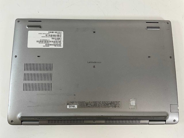 Dell latitude 5520 15.6”, core(tm) i7 11th gen, 16 gb ram, 512 gb nvme laptop - afbeelding 4 van  5