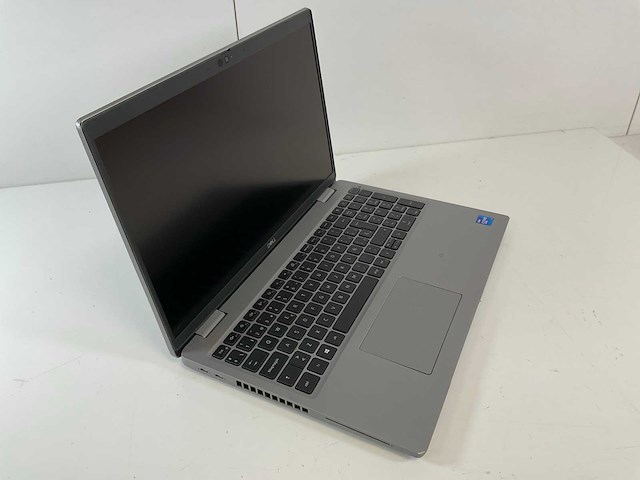 Dell latitude 5520 15.6”, core(tm) i7 11th gen, 16 gb ram, 512 gb nvme laptop - afbeelding 2 van  7