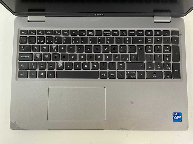 Dell latitude 5520 15.6”, core(tm) i7 11th gen, 16 gb ram, 512 gb nvme laptop - afbeelding 4 van  7