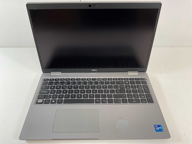 Dell latitude 5520 15.6”, core(tm) i7 11th gen, 16 gb ram, 512 gb nvme laptop - afbeelding 1 van  7