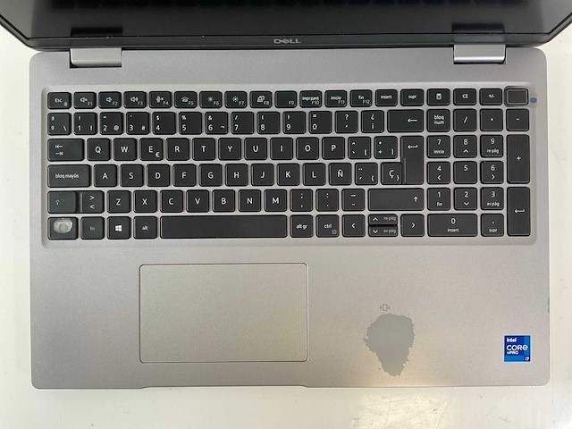 Dell latitude 5520 15.6”, core(tm) i7 11th gen, 16 gb ram, 512 gb nvme laptop - afbeelding 4 van  7