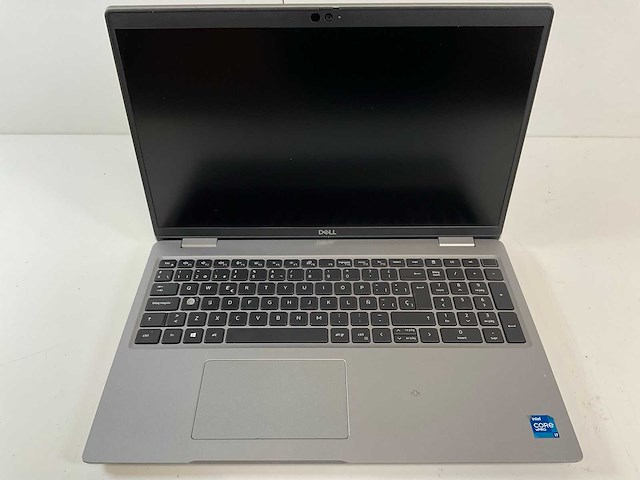 Dell latitude 5520 15.6”, core(tm) i7 11th gen, 16 gb ram, 512 gb nvme laptop - afbeelding 1 van  7