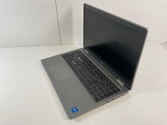 Dell latitude 5520 15.6”, core(tm) i7 11th gen, 16 gb ram, 512 gb nvme laptop - afbeelding 2 van  3