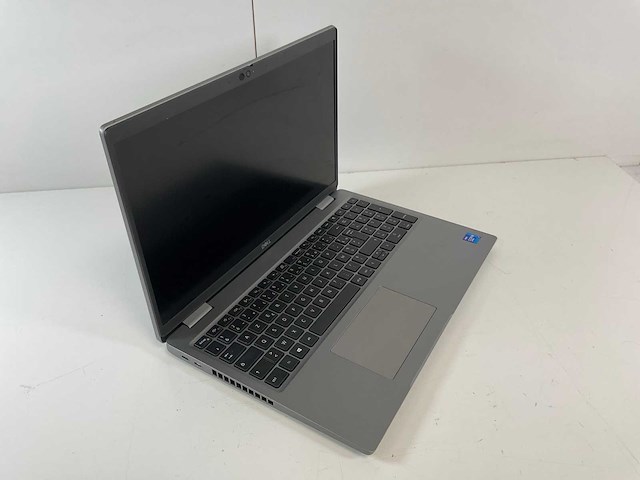 Dell latitude 5520 15.6”, core(tm) i7 11th gen, 16 gb ram, 512 gb nvme laptop - afbeelding 2 van  6