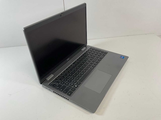 Dell latitude 5520 15.6”, core(tm) i7 11th gen, 16 gb ram, 512 gb nvme laptop - afbeelding 2 van  7