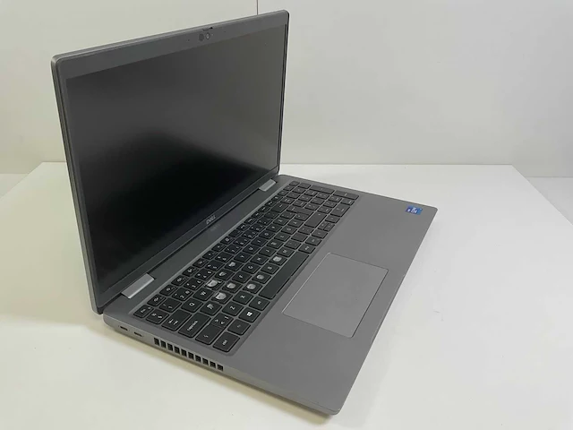 Dell latitude 5520 15.6”, core(tm) i7 11th gen, 16 gb ram, 512 gb nvme laptop - afbeelding 2 van  8
