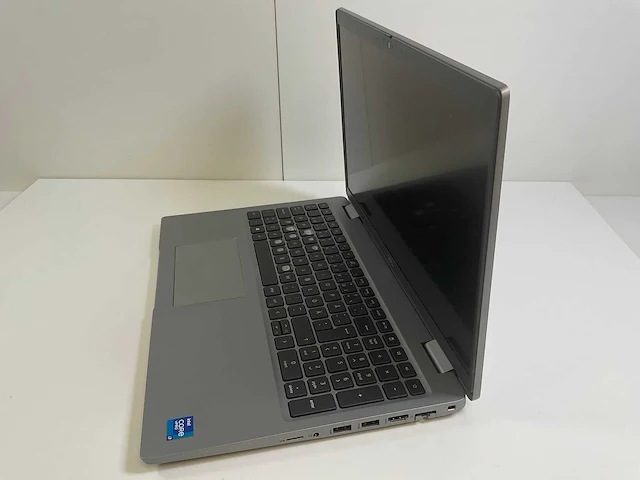 Dell latitude 5520 15.6”, core(tm) i7 11th gen, 16 gb ram, 512 gb nvme laptop - afbeelding 3 van  8