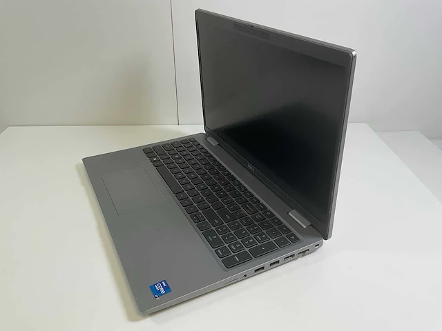 Dell latitude 5520 15.6”, core(tm) i7 11th gen, 16 gb ram, 512 gb nvme laptop - afbeelding 3 van  7