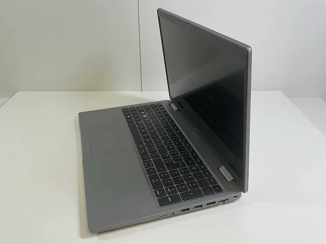 Dell latitude 5520 15.6”, core(tm) i7 11th gen, 16 gb ram, 512 gb nvme laptop - afbeelding 3 van  7